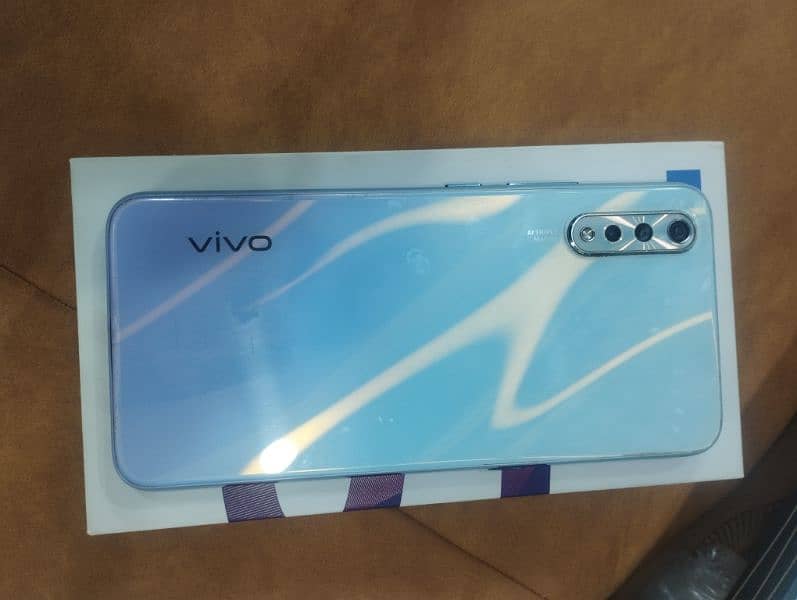 Vivo S1 4/128 2