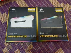 Corsair vengeance pro rgb 32gb RAM CL16 3200mhz 8gbx4  2black & 2white