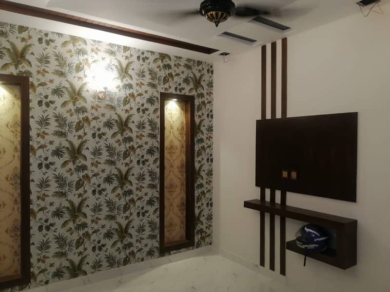 MODERN DESIGN 5 MARLA HOUSE FOR SALE IN GOOD LOCATION OF BAHRIA TOWN LAHORE 24