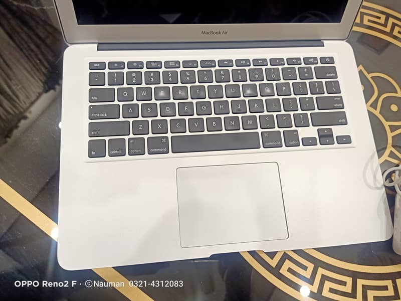 Apple MacBook Air 2015, Core i7, 8GB Ram, 256GB SSD 4