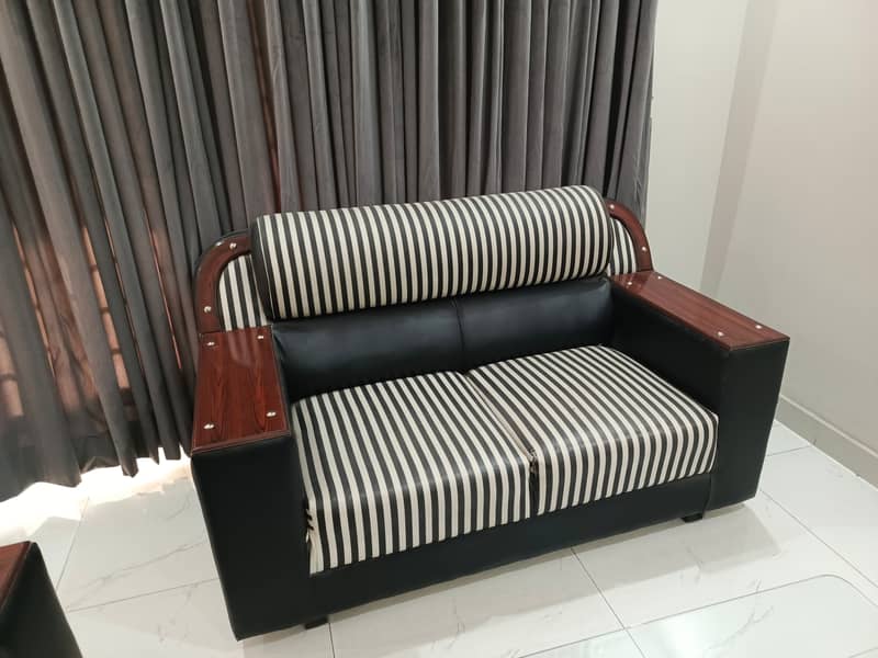 Six Seater solid wood sofa set for sale 2