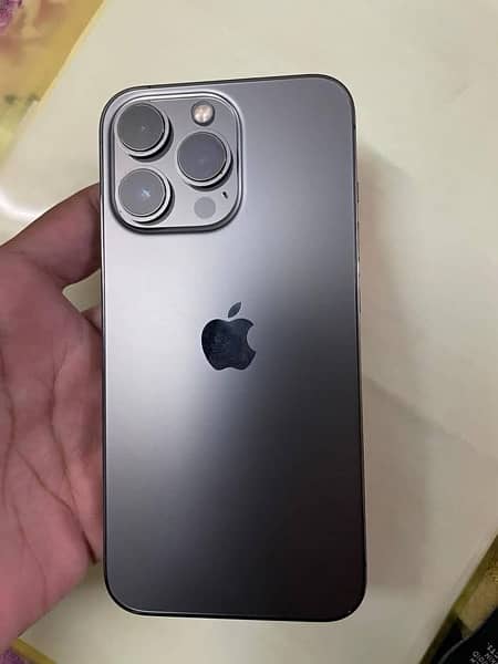 I Phone 13pro 1