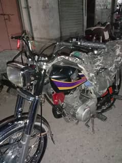 Honda CG 125 Karachi num