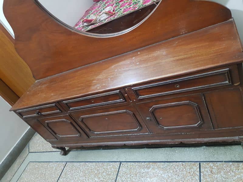 King Size Bed along wooden Dressing Table 1