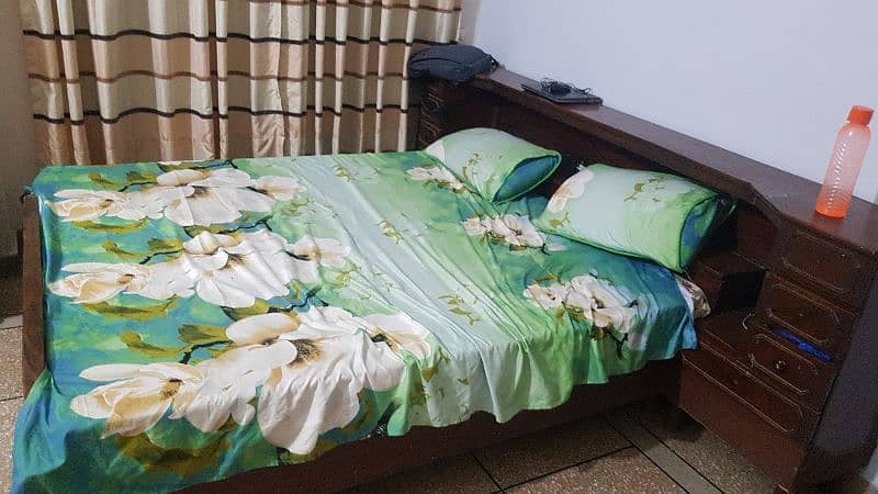 King Size Bed along wooden Dressing Table 2