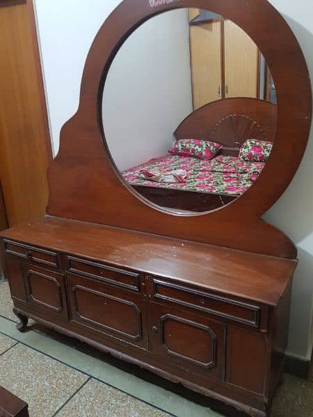 King Size Bed along wooden Dressing Table 5