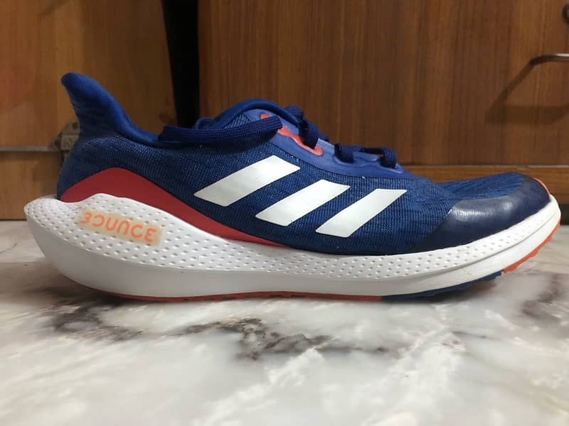 new condition 10/9 original adidas shoes used 4/5 months 2