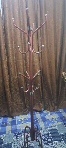 clothes hanging stand 0