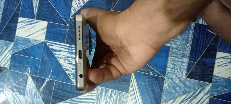 Infinix hot 40 8/256 exchange possible 1