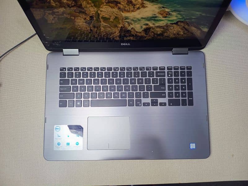 Dell Inspiron 17-7000 series core i7 8th gen with 2GB Nvidia graphics 1