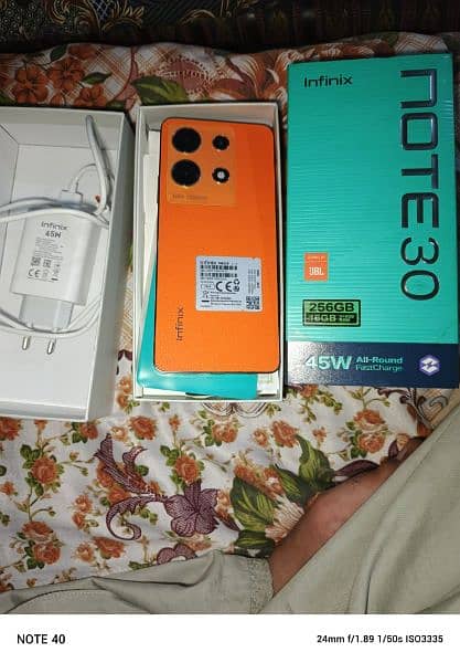 condition10/10/ complete box note 30 infinix 6