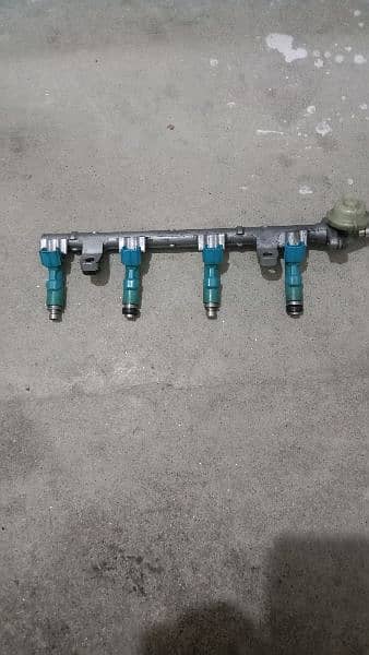 vitz 1000cc engine fuel injectors 0