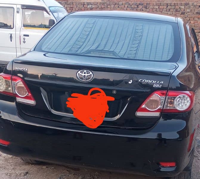 Toyota Corolla GLI 2011 3