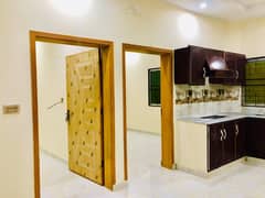 3 Marla Brand New Beautiful Flat For Rent On Jail Road Lahore 0