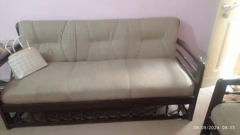 sofa set. . 5 seater 1