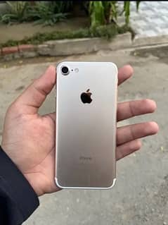 iPhone 7 128 GB PTA Approved