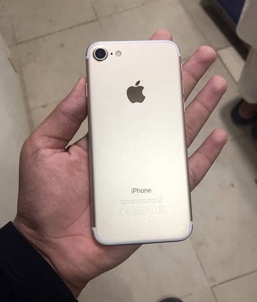 iPhone 7 128 GB PTA Approved 1