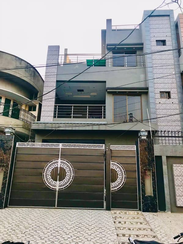 8.50 Marla Brand New Beautiful Triple Storey House On Sale On Samnabad Lahore 0