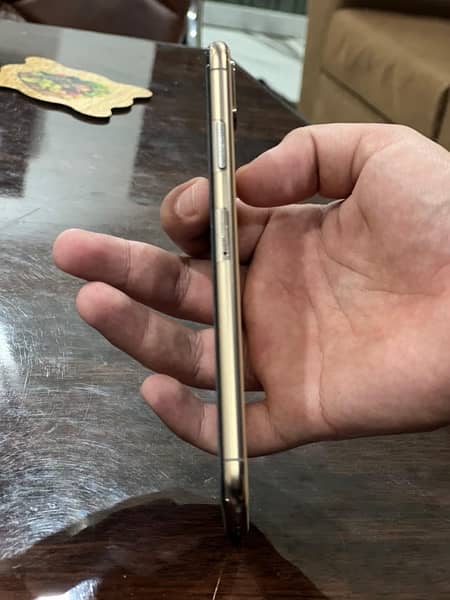 Iphone XS MAX 512GB PTA Approved 3