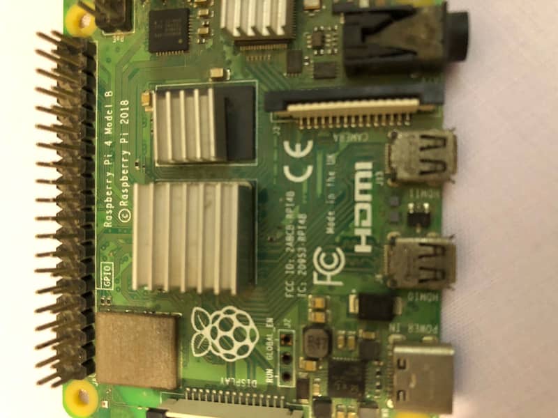 Raspberry pi 4 model B 5