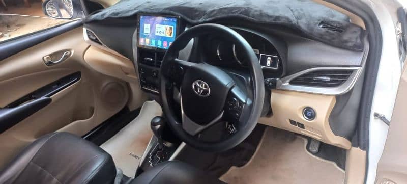 Toyota Yaris 2021 full option push start 3