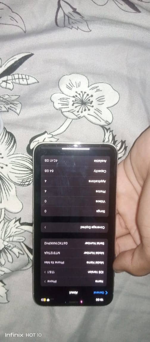 Iphone XS Max  Non PTA with white 64GB and with 4 Months sim working 2