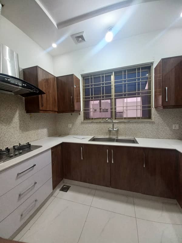 Brand new 10 marla Upper Portion Available for Rent in DHA Phase 8 Ex Air Avenue 3