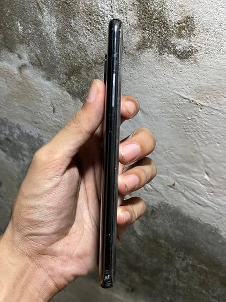 OnePlus 7t pro McLaren edition with cable 7