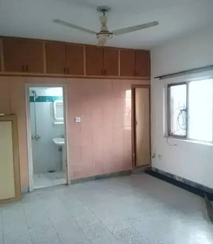 G-11/4 PHA C-Type 3rd Floor Flat For Rent 2