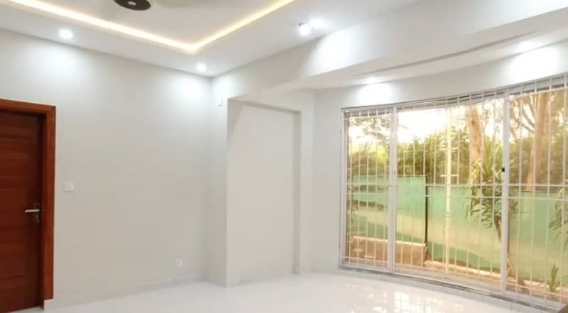 G-11/3 PHA C-Type Fully Renovated Tile Floor Flat For Sale 26