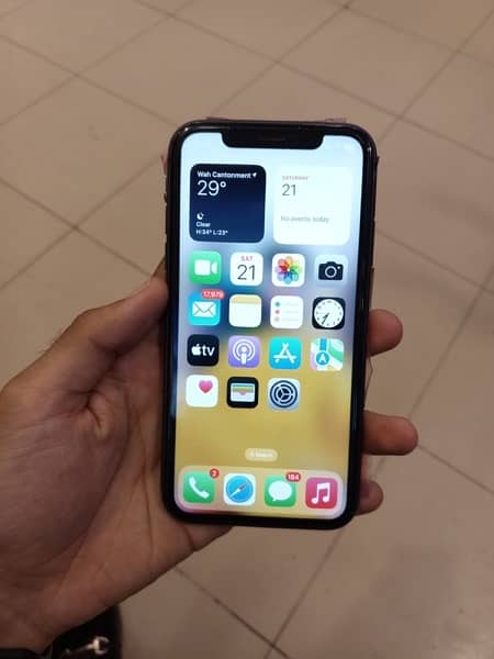 Iphone 11 Sim Working  (128gb) 1