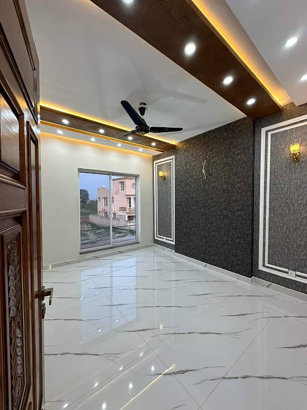 10 Marla Brand New House Available For Sale In Bahria Town Lahore 9