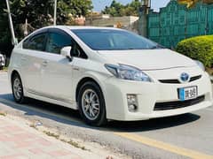 Toyota Prius 2010 G Touring Beach interior pearl white