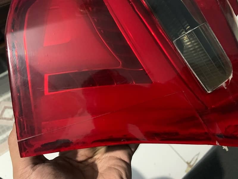 Toyota Corolla 2015 to onwards lava style tail lights 3