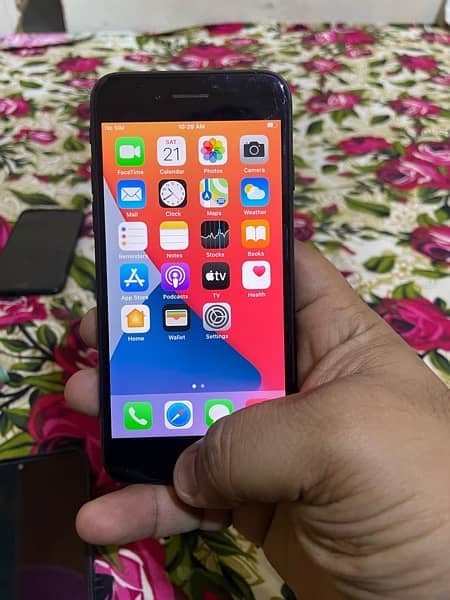 iphone 7 (128gb) sim time 2 month 1