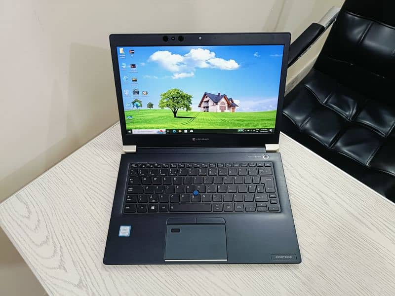 Toshiba Portege x30 core i5 8th gen quadcore 13.3 inch 1080p ips 1