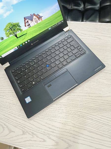 Toshiba Portege x30 core i5 8th gen quadcore 13.3 inch 1080p ips 5