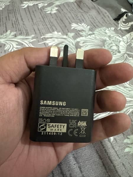 Samsung 45W Charging Adopter 3