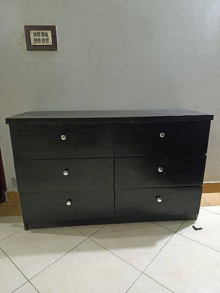 Elegant Bedroom Set for Sale 4