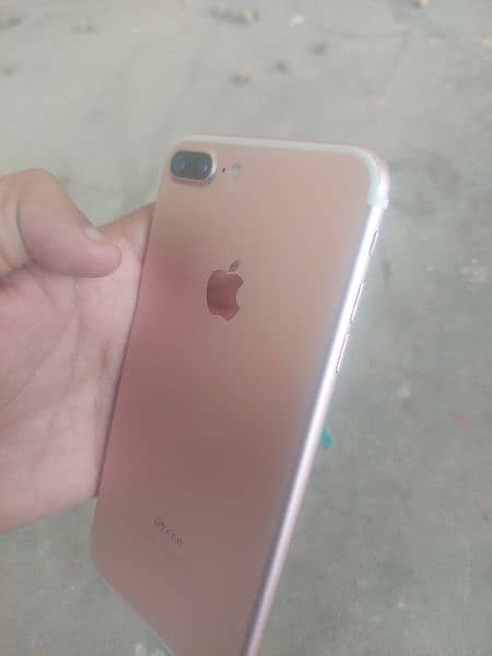 I phone 7 plus 4