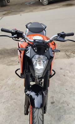 KTM DUKE 125