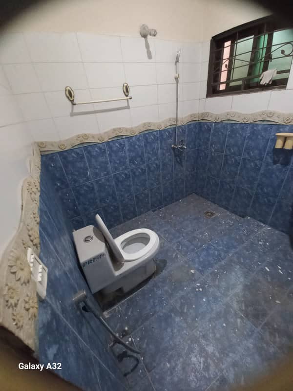 1 Kanal Lower Portion For Rent Available In Valencia Housing Society Lahore 10