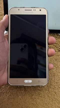 SAMSUNG GALAXY J7