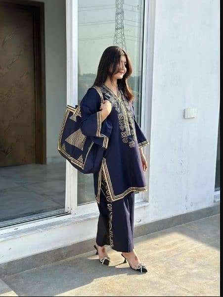 3 Pcs Women's Stitched Linen Printed Suit With Handbag 1