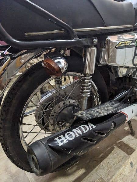 Honda CG 125 SE Black 3