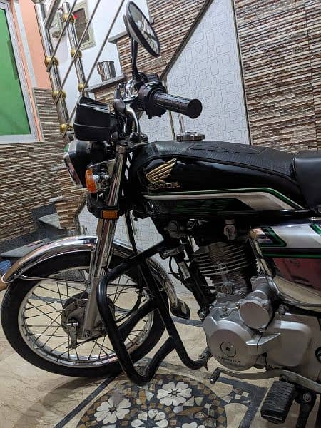 Honda CG 125 SE Black 7