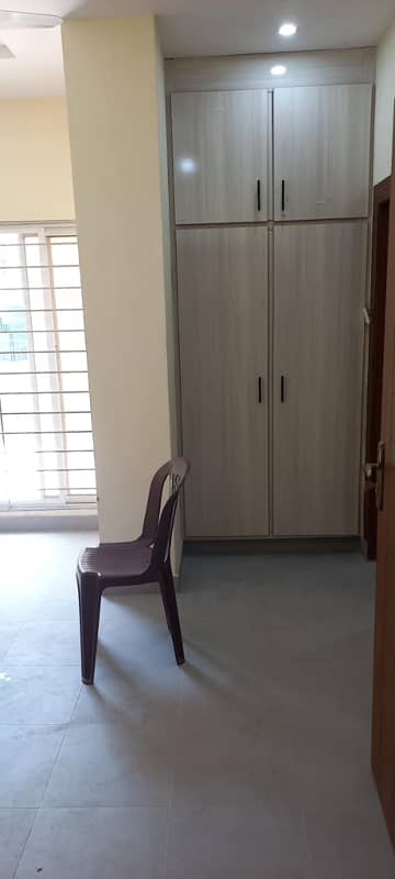 2 beds flat available for rent 6