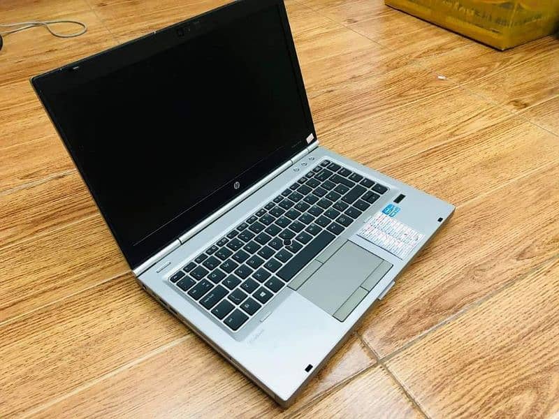 Hp EliteBook Core i5 2nd Generation 8GB Ram / 128GB SSD 3