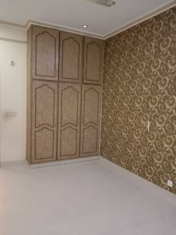 12 MARLA UPPER PORTION FOR RENT AT THE HOT LOCATION OF JOHAR TOWN 4