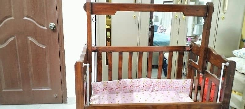 baby cot bed with swing (palna) 4